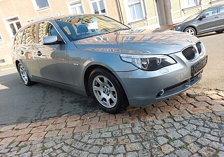 BMW 523i touring**Tüv 09/26**