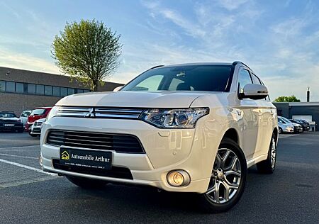 Mitsubishi Outlander PHEV Top 4WD*2.0*2.Hand*Navi*Klima*Alu