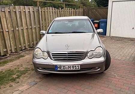 Mercedes-Benz 200