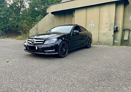 Mercedes-Benz C 350 Coupé AMG *SEHR VOLL *Scheckheftgepflegt*