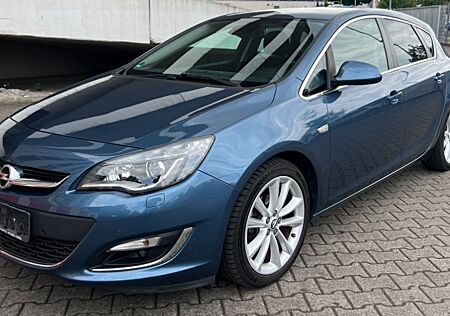 Opel Astra J Lim. 5-trg. Exklusiv Top Preis