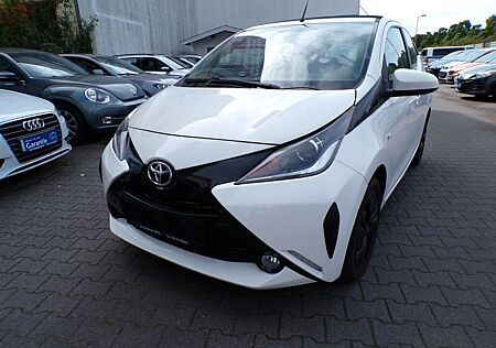 Toyota Aygo (X) Aygo (X) mit Faltdach