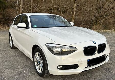 BMW 116i -TÜV neu, Bremsen neu, Sitzhzg.