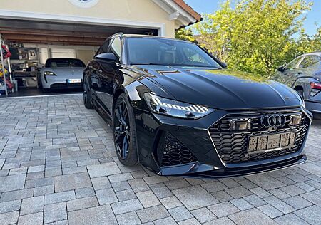 Audi RS6 4.0 TFSI tiptr. quattro -7900KM-