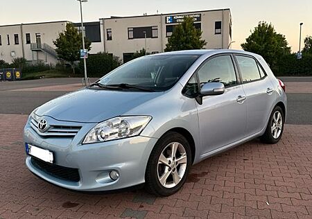 Toyota Auris 1,4-l-D-4D
