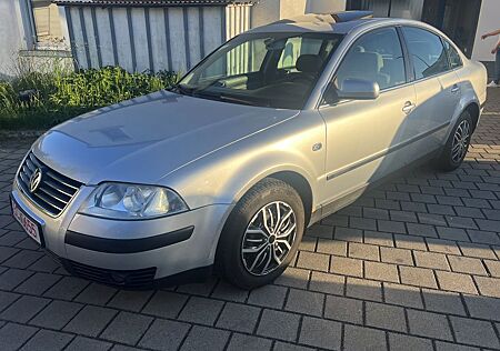 VW Passat Volkswagen Lim. Basis TUV 02.2027 KLIMA SCHIEBEDACH