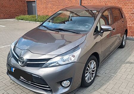 Toyota Verso Comfort Automatik Navi TÜV neu
