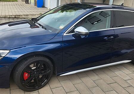 Audi S3 TFSI S tronic quattro Sportback -