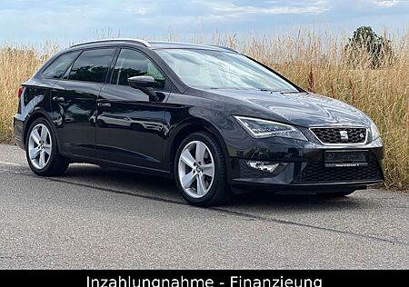 Seat Leon ST FR/Klima/Teilledder/8 Fach/Navi/
