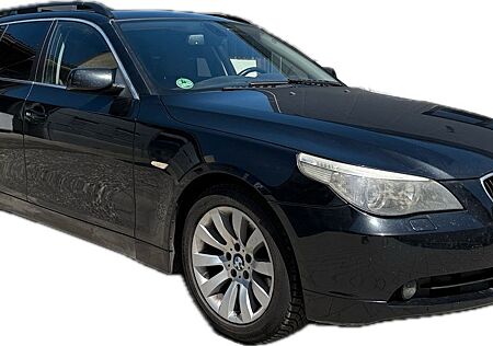 BMW 530d A touring - 8-fach bereift, Carplay
