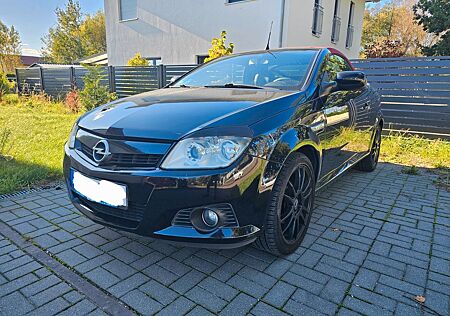 Opel Tigra 1.8 Soundystem, Kamera, Navi, Klima