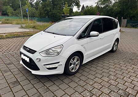 Ford S-Max Titanium S