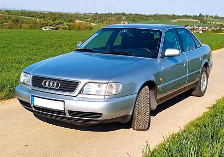 Audi A6 2.6 (C4), 6-Zylinder, Schaltgetriebe