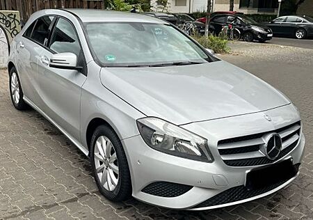 Mercedes-Benz A 180 gepflegt, zuverlässig und top Austattung