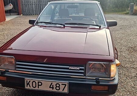 Mazda 323