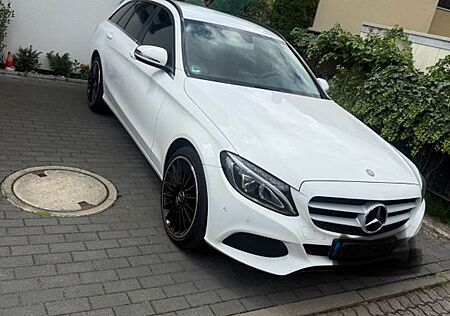Mercedes-Benz C 220 d T Autom. -