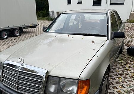 Mercedes-Benz 230 gebraucht kaufen Mercedes-Benz 230