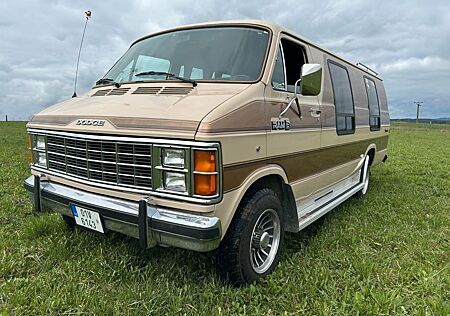 Dodge RAM B 350 5.9L V8