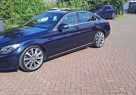 Mercedes-Benz C 300 Head-Up, Designio, Luftfahrwerk