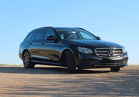 Mercedes-Benz E 200 gebraucht kaufen Mercedes-Benz E 200 4MATIC T Autom. -