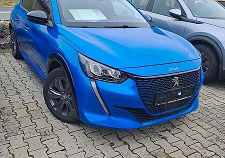Peugeot 208 e- Allure Pack