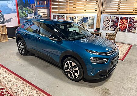 Citroën C4 Cactus 1,2 Shine Automat, LED, CarPlay