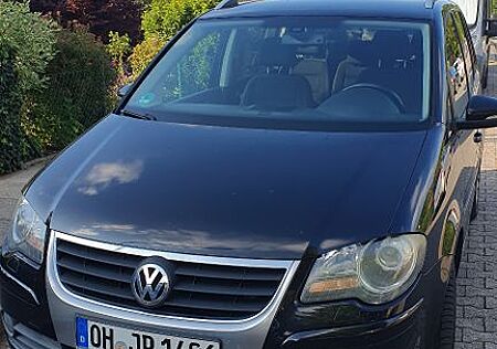 VW Touran Volkswagen 1.9 TDI DPF Highline