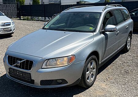 Volvo V70 Kombi Kinetic 2.4D/LEDER/KLIMA/120KW/6-GANG/