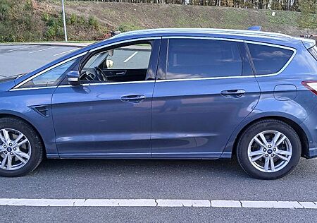 Ford S-Max gebraucht kaufen Ford S-Max Hybrid Titanium