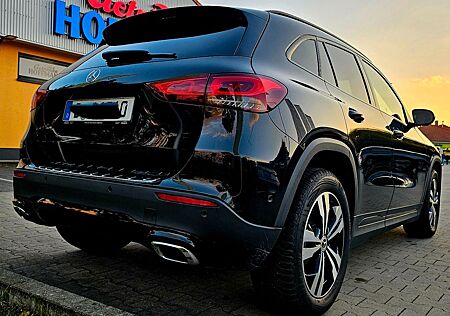 Mercedes-Benz GLA 200 DCT -Mit Garantie