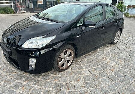 Toyota Prius 1.8-l-VVT-i Executive