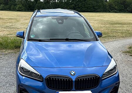 BMW 2er 220 Gran Tourer 220d M Sport AHK Pano HeadUp LED