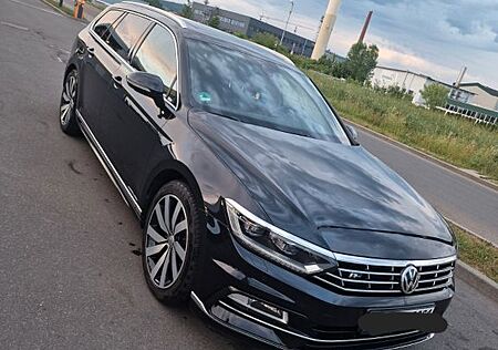 VW Passat Variant Volkswagen 2.0 TDI 3xRLine DSG Virtual 360