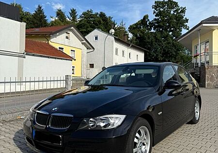 BMW 318i -