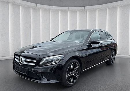Mercedes-Benz C 300 T de+AVANTGARDE+ANHÄNGERKUPPLUNG+LED+NAVI