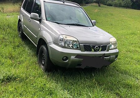 Nissan X-Trail 4x4 columbia 2.2 dCi columbia