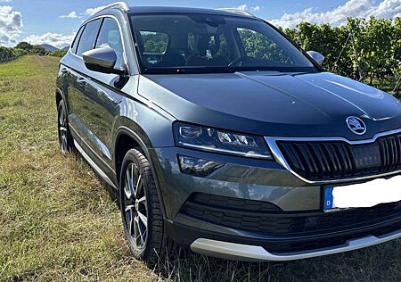 Skoda Karoq 2.0l TDI DSG 4x4 SCOUT mit AHK