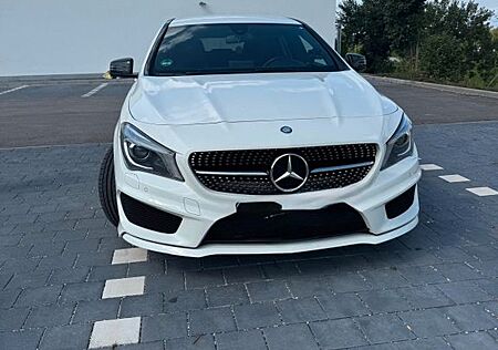 Mercedes-Benz CLA 220 Shooting Brake CLA 220 CDI DCT AMG L...