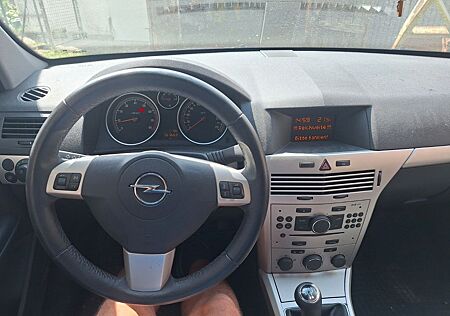 Opel Astra 1.4 Twinport -