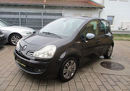 Renault Modus Night & Day