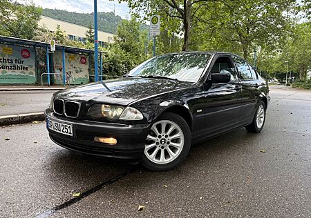 BMW 318i -TÜV bis 12/26* / HU 08/26*M-Paket , Xenon