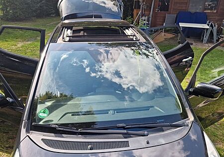Kia Venga 1.6 CRDi Platinum Edition erste Hand