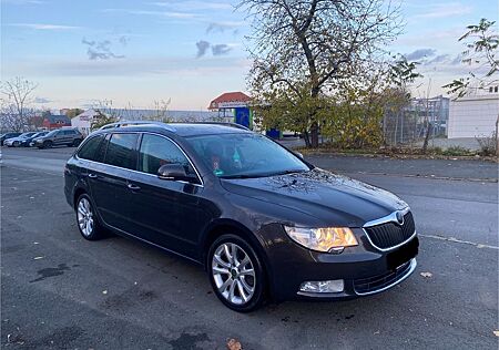 Skoda Superb 1.8 TSI DSG Family Combi Family