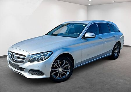 Mercedes-Benz C 250 BlueTec / d 4Matic Distronic Navi Led Ahk