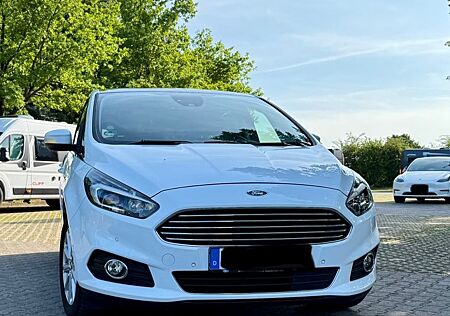 Ford S-Max 1,5 EcoBoost Titanium Titanium