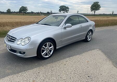 Mercedes-Benz CLK 200 KOMPRESSOR AVANTGARDE Avantgarde