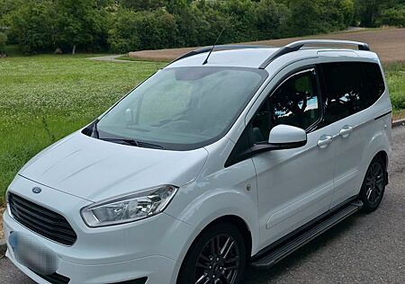 Ford Tourneo Courier 1.0 EcoBoost 74kW Titanium T...