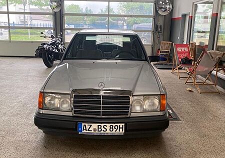 Mercedes-Benz 300 D