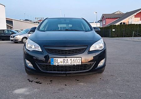 Opel Astra 1.4 Turbo INNOVATION