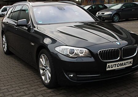 BMW 523i Touring Aut. Innovations-Paket (2)/ 2.Hand